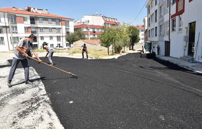 TEPEBAŞI'NDA ÜSTYAPI ÇALIŞMALARI SÜRÜYOR